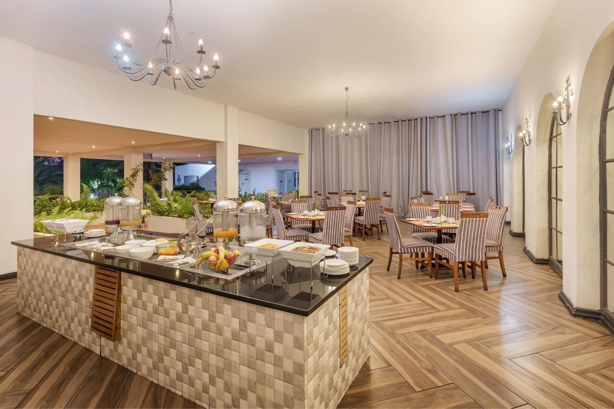 Protea Hotel By Marriott Чингола Екстериор снимка