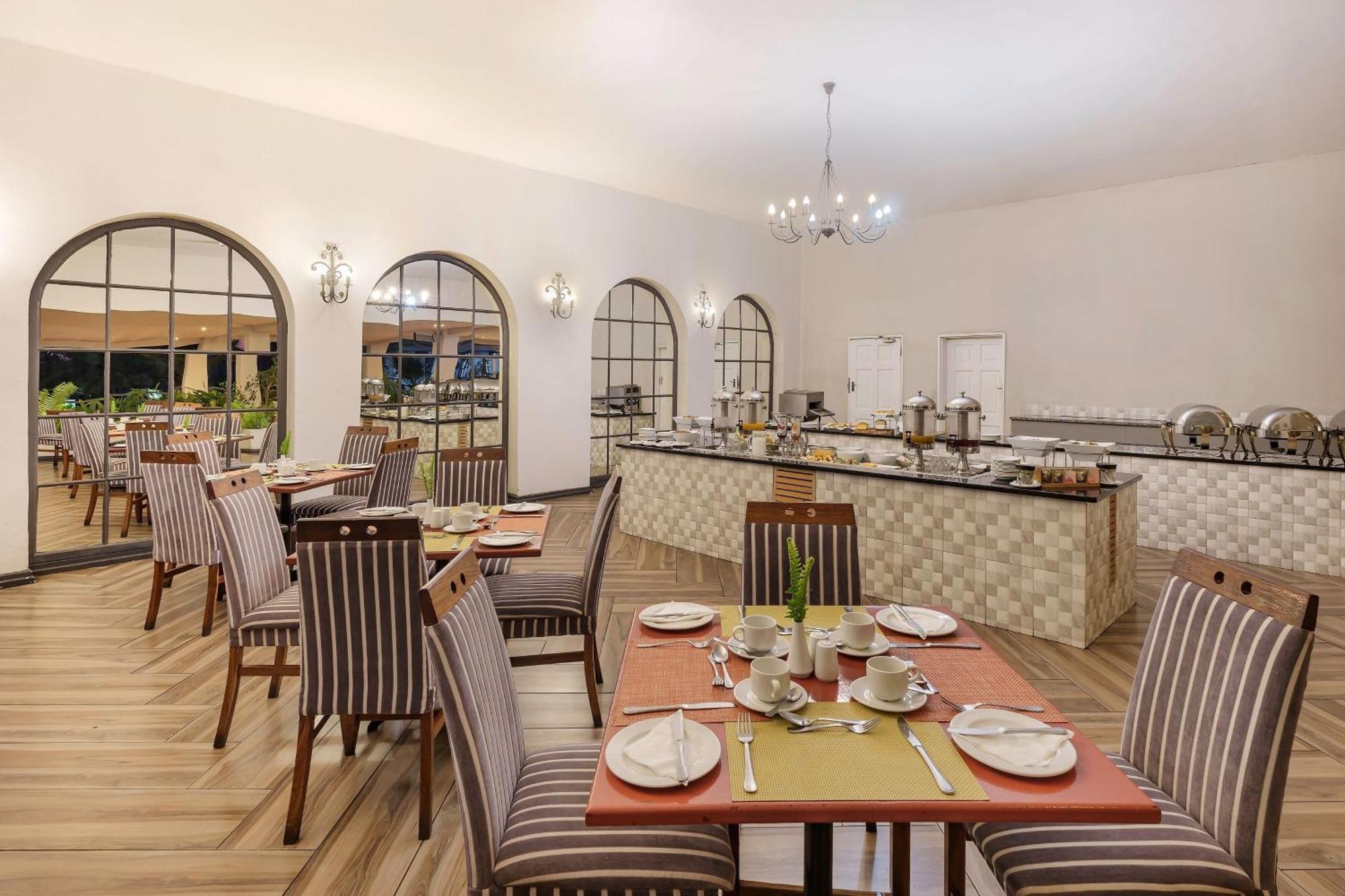 Protea Hotel By Marriott Чингола Екстериор снимка